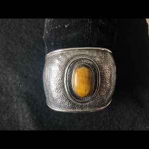 Silver with tiger eye big stone bracelet